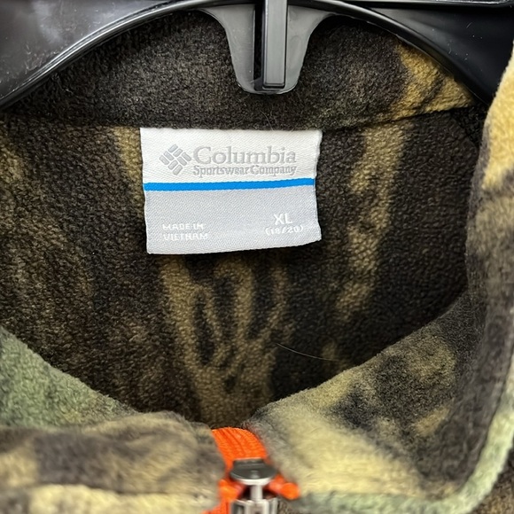 Columbia Kids Camo Fleece Quarter Zip - Picture 3 of 4